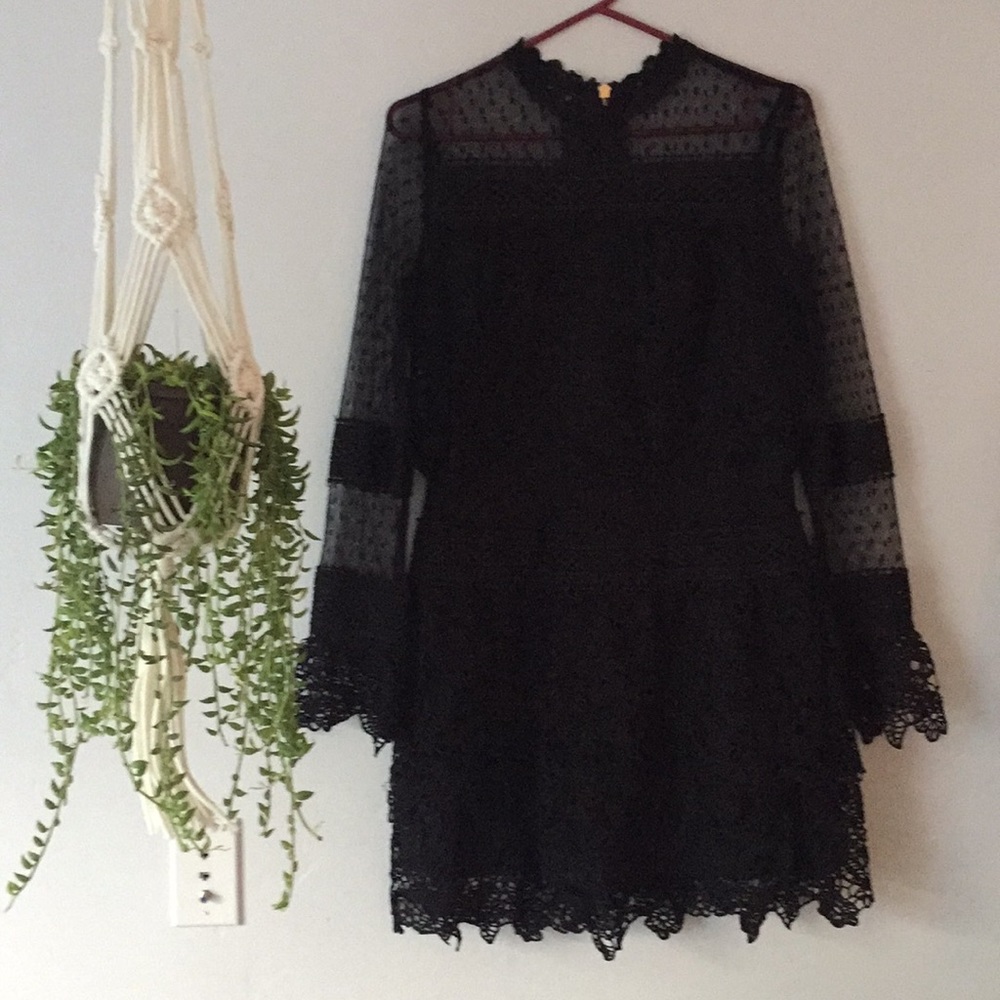 VERY CUTE LONG SLEEVE FORMAL DRESS!!